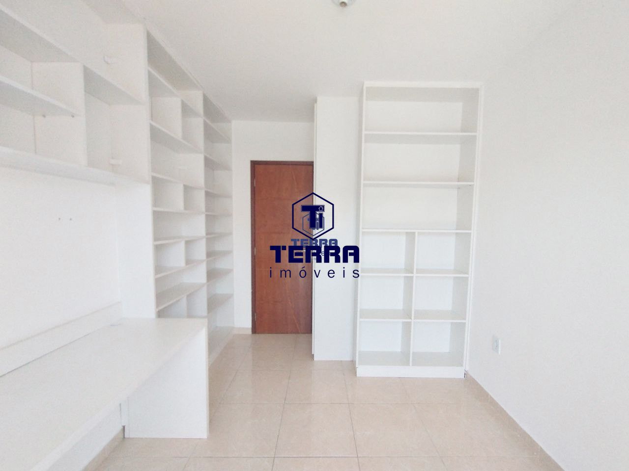 Imagens do imóveis Linda casa duplex em São Gonçalo com 3 quartos e vaga de garagem.