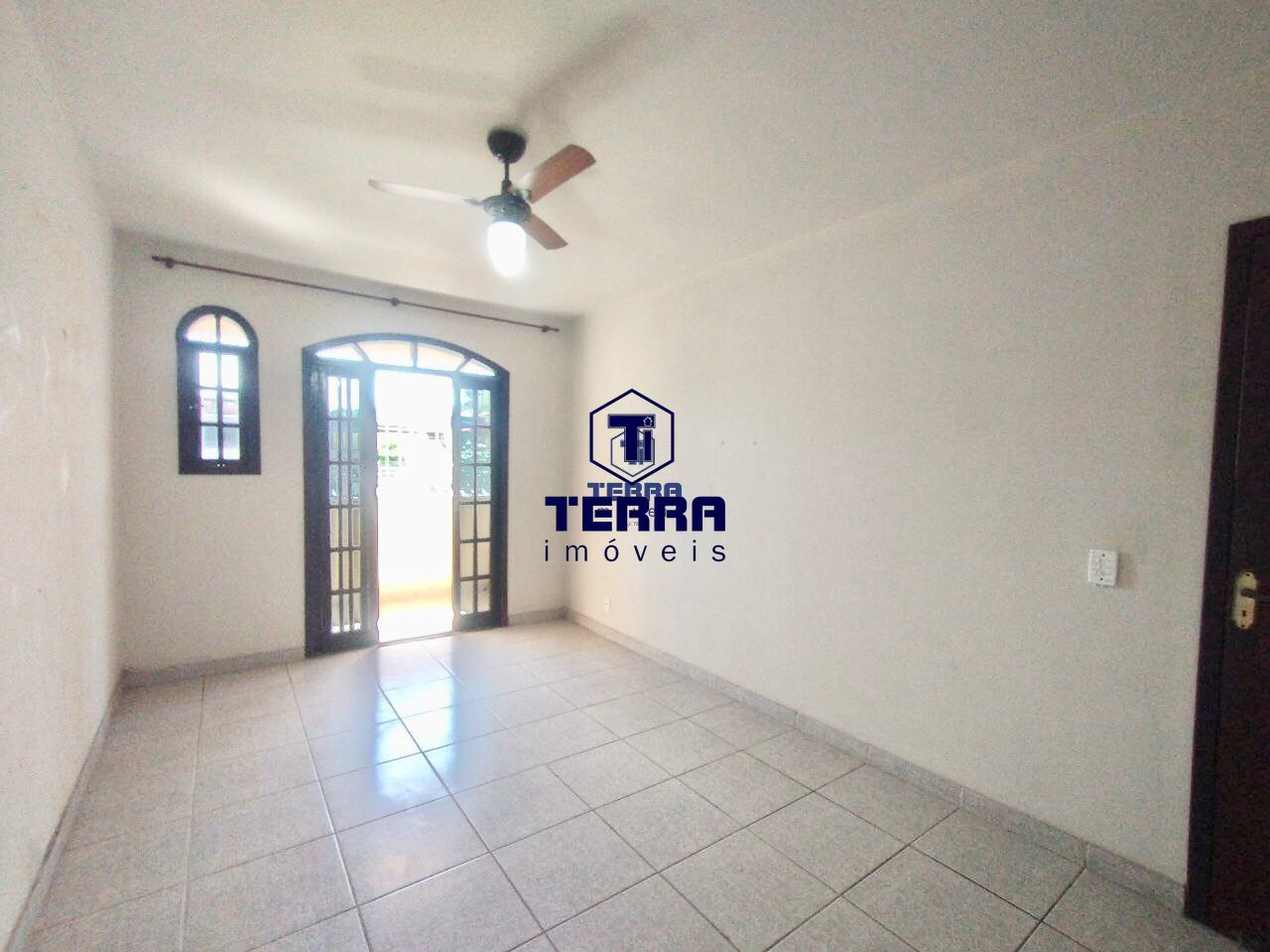 Imagens do imóveis Excelente casa duplex no Colubandê com 4 quartos, suíte com varanda e piscina.