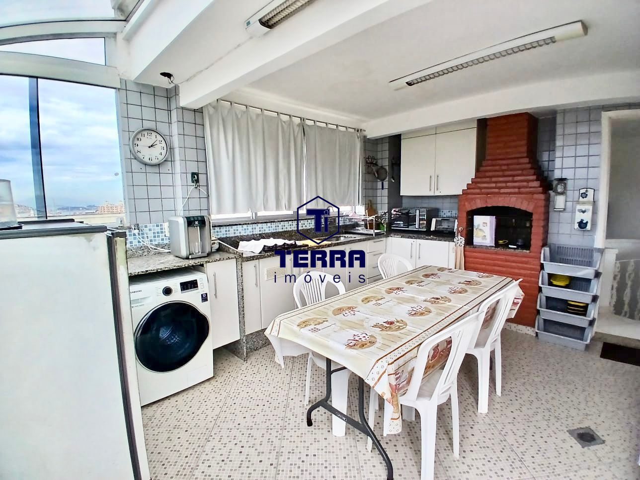Imagens do imóveis Ótima cobertura duplex com 3 quartos, uma suíte no Fonseca. Porteira Fechada!!!