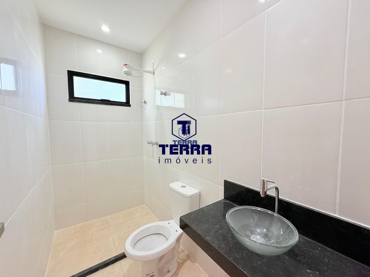 Imagens do imóveis Casa linear 3 quartos com 2 suítes e quintal no Pedra de Inoã! Primeira locação