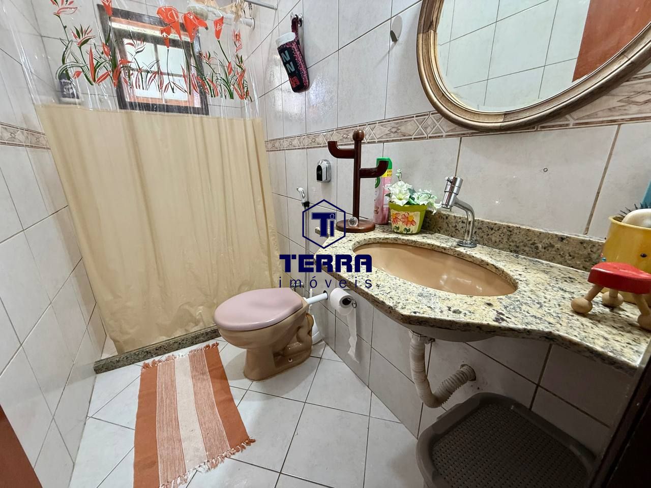 Imagens do imóveis Excelente casa de 2 quartos com suíte e quintal em Pendotiba!