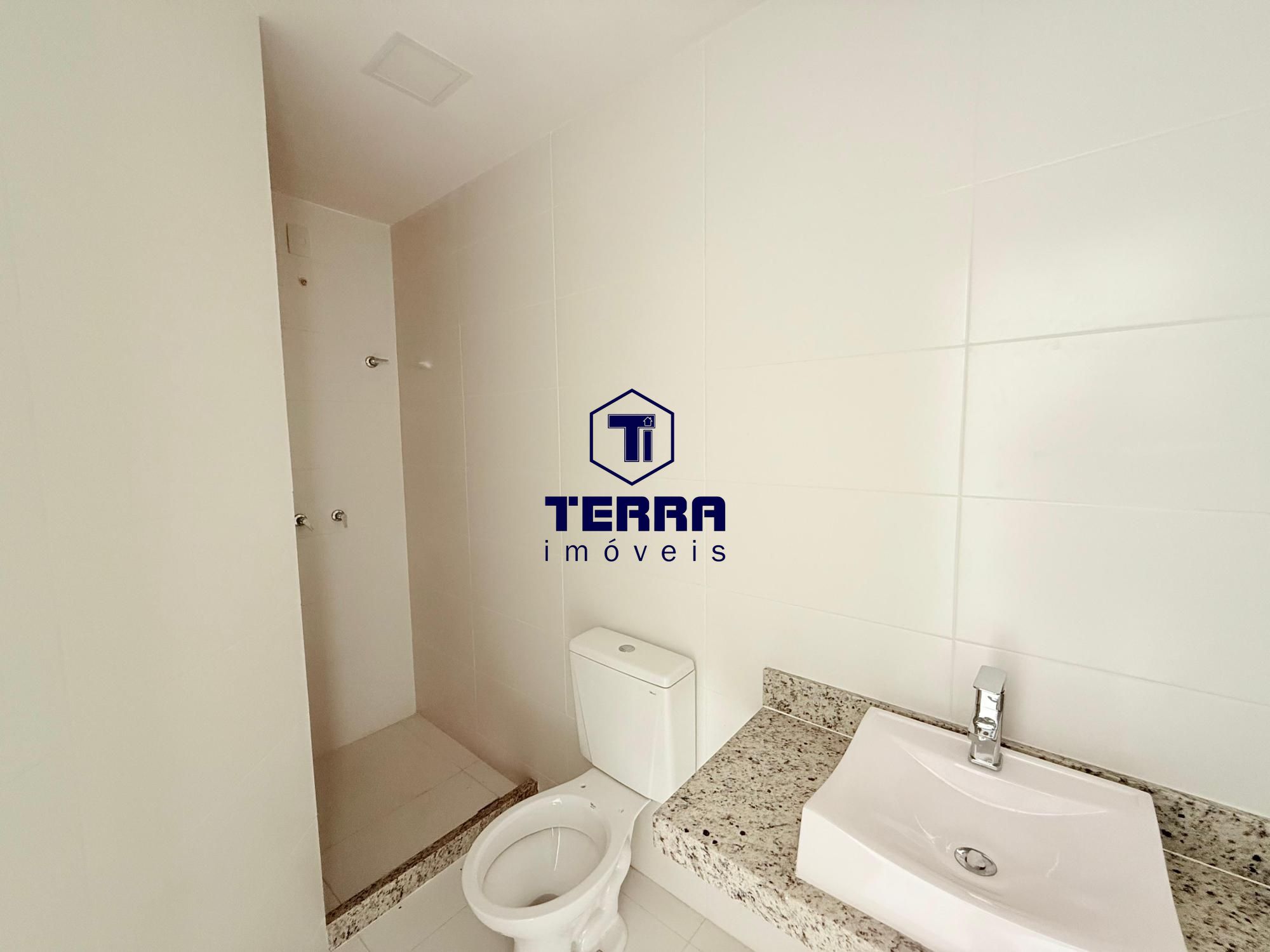 Imagens do imóveis More na região Oceânica, casa nova, com 3 suítes e quintal privativo.