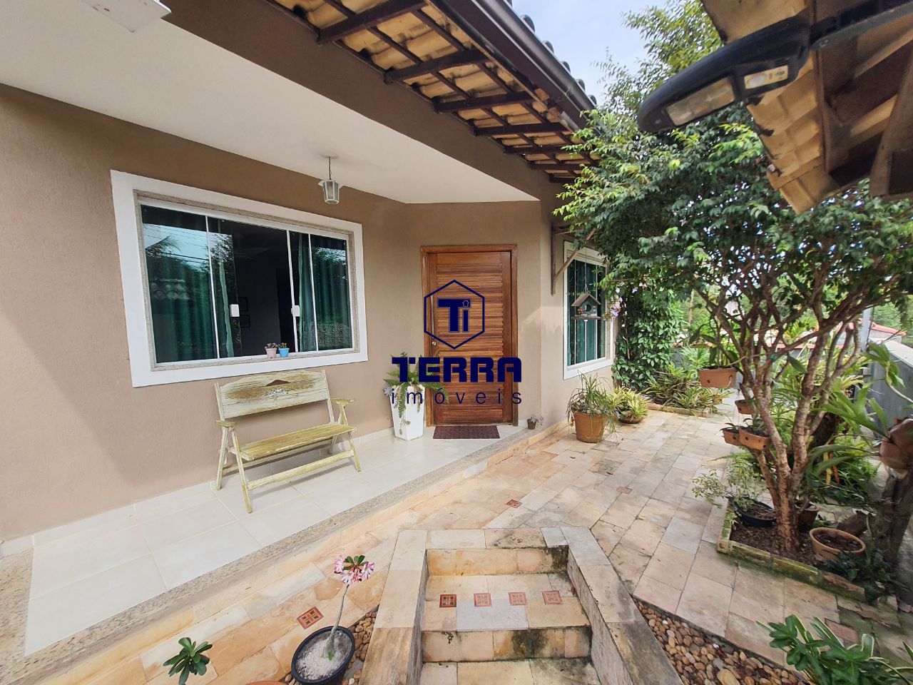 Imagens do imóveis Casa linear, com 3 quartos, sendo uma suíte na Estância de Pendotiba