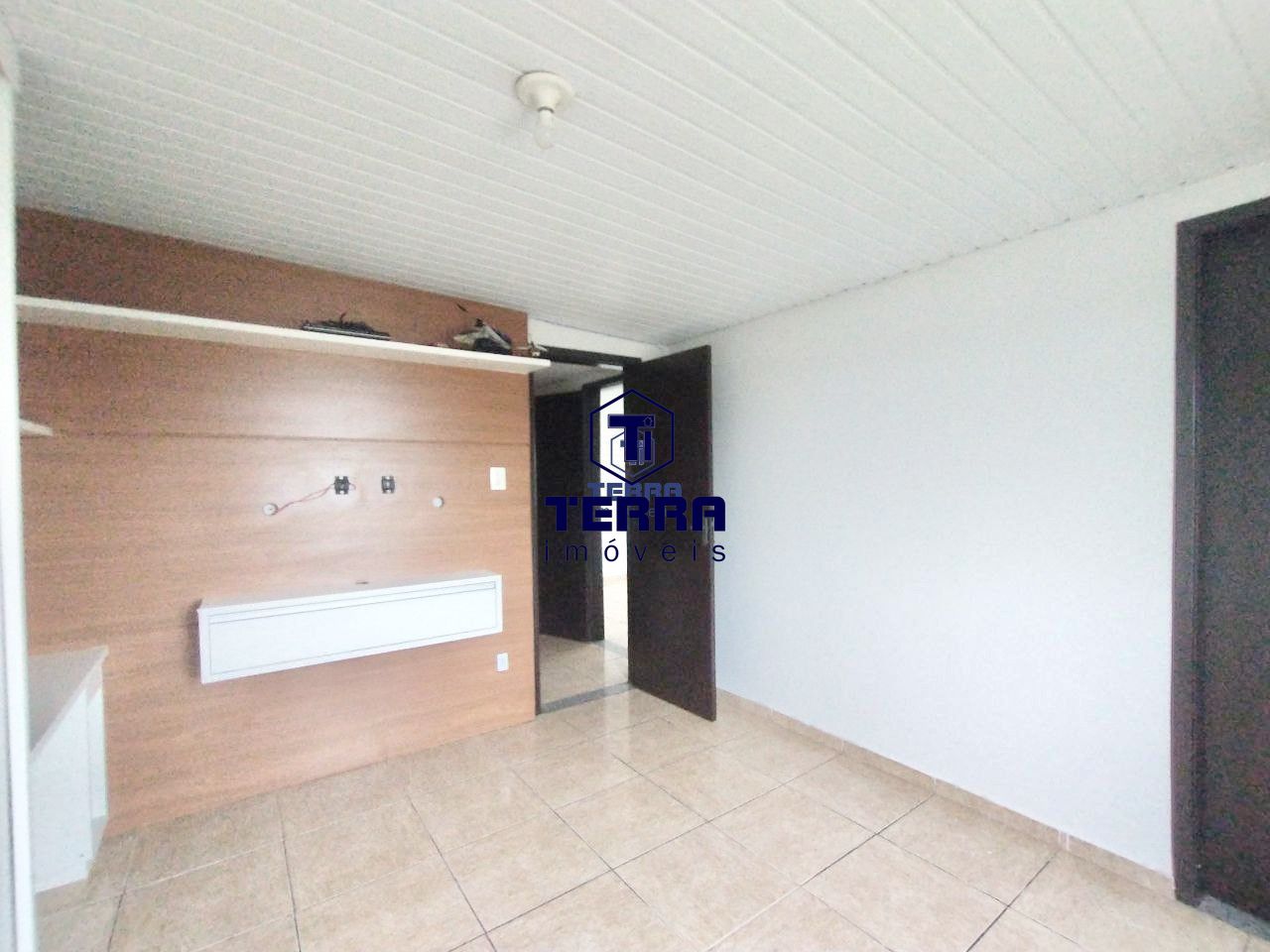 Imagens do imóveis Ótimo apartamento no Laranjal com 2 quartos e varanda. Excelente localização.