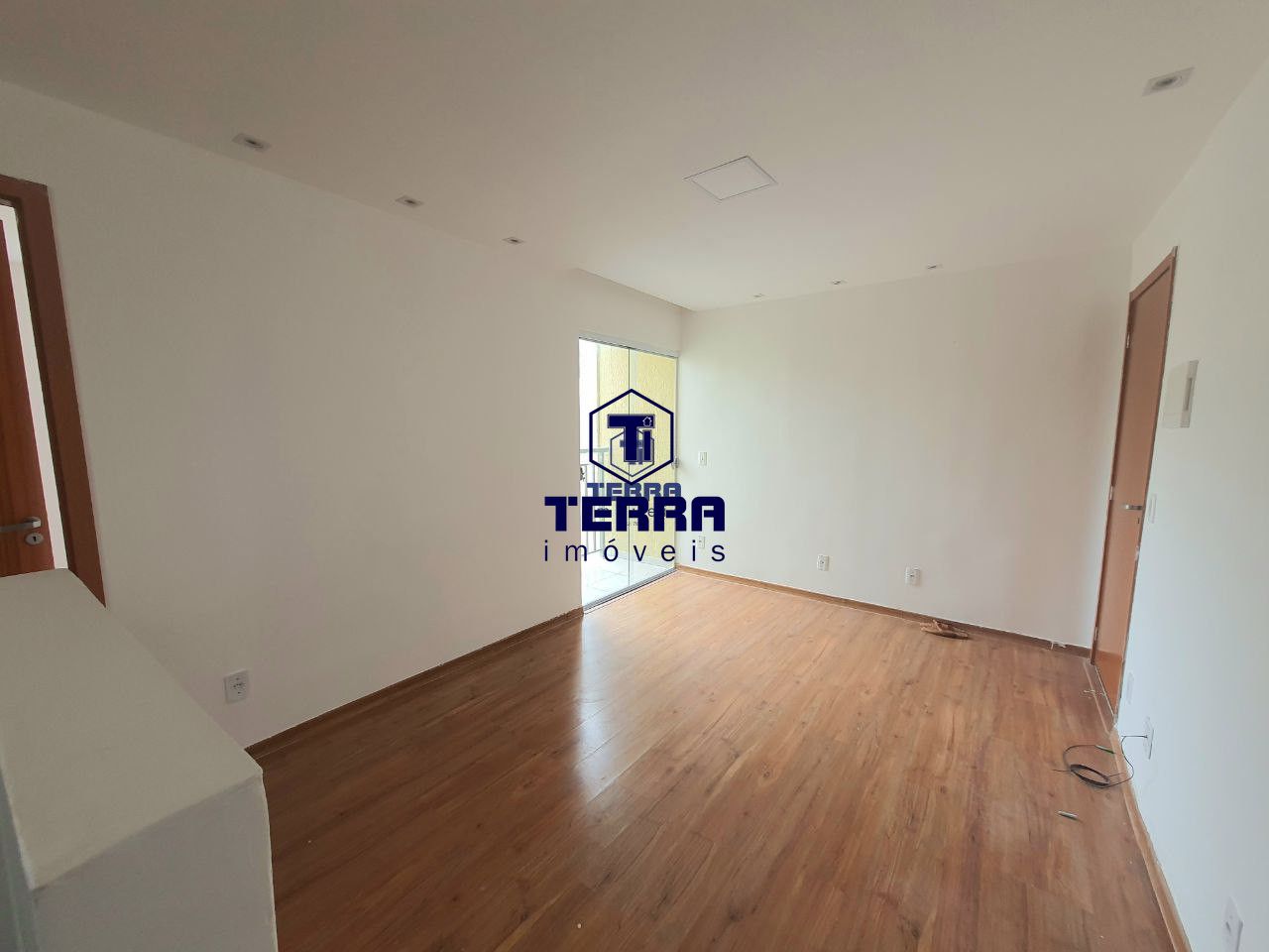Imagens do imóveis Apartamento em Maria Paula, com 2 quartos, cozinha americana e varada