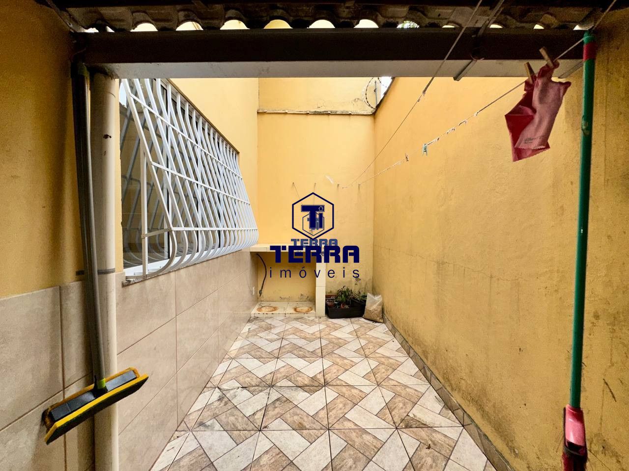 Imagens do imóveis Excelente casa em condomínio 3 quartos com suíte, 2 vagas e planejados.