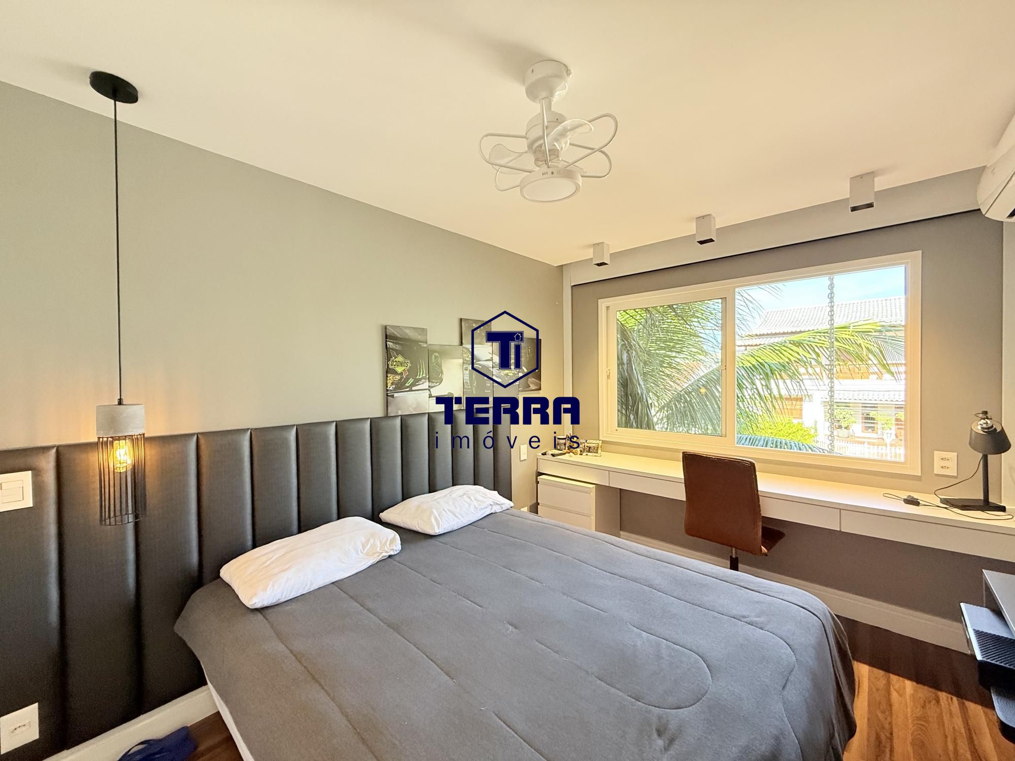 Imagens do imóveis Seu Refúgio de Luxo em Camboinhas – Casa com 4 suítes, piscina e Energia Solar