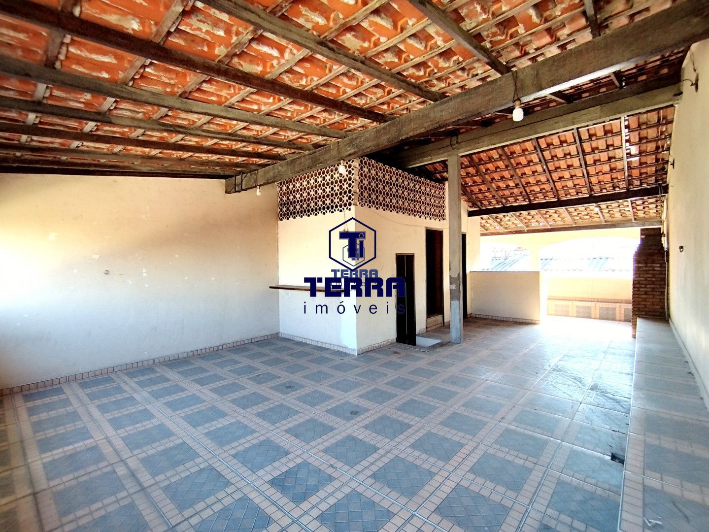 Imagens do imóveis Casa 3 quartos com suíte junto e ao lado do C. E. Mendes Duarte - Mutuá!