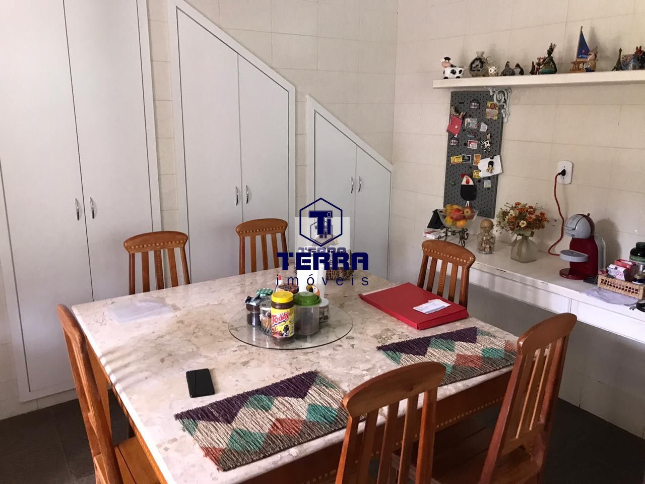 Imagens do imóveis Ampla casa de 3 quartos com quintal arborizado no Badú em Pendotiba.
