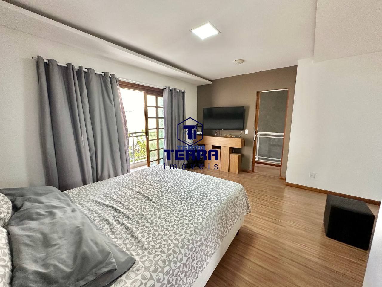 Imagens do imóveis Excelente residência com 3 quartos sendo 1 suíte próxima ao trevo de Maria Paula