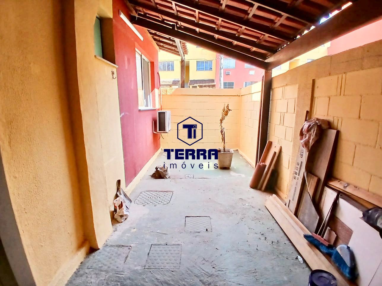 Imagens do imóveis Ótimo apartamento em Maria Paula, com 2 quartos e quintal privativo.