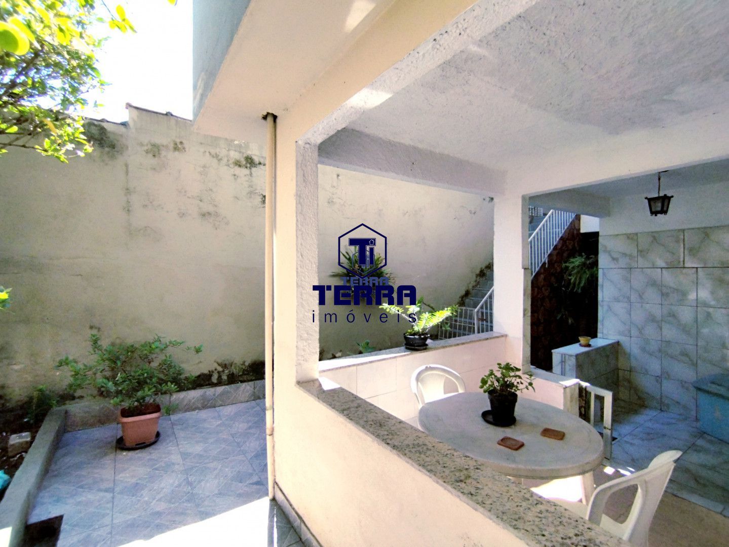 Imagens do imóveis Casa linear, 3 quartos com suíte e quintal no Zé Garoto!