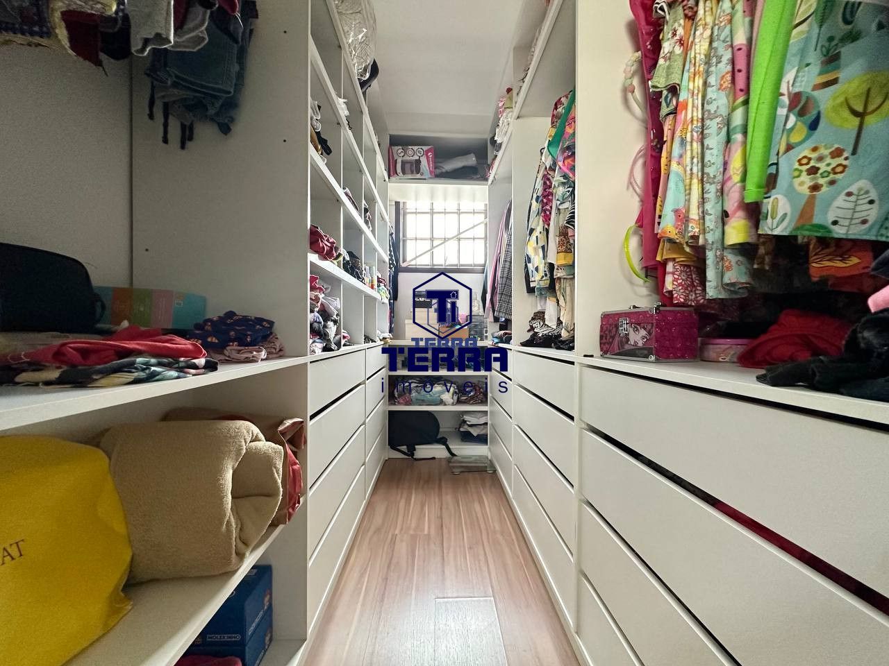 Imagens do imóveis Excelente residência com 3 quartos sendo 1 suíte próxima ao trevo de Maria Paula