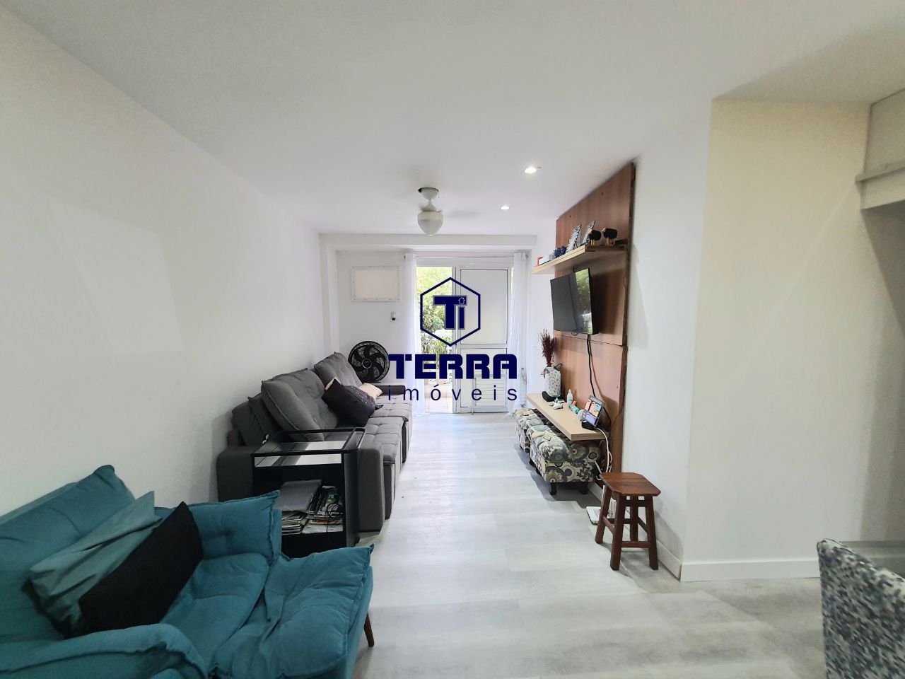 Imagens do imóveis Apartamento localizado em Maria Paula, com acesso direto pela rodovia principal