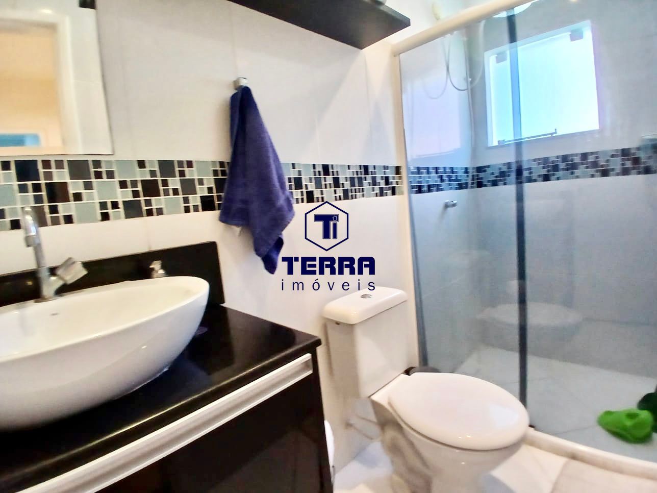 Imagens do imóveis Linda duplex em Maria Paula, com 2 quartos, uma suíte e área gourmet.