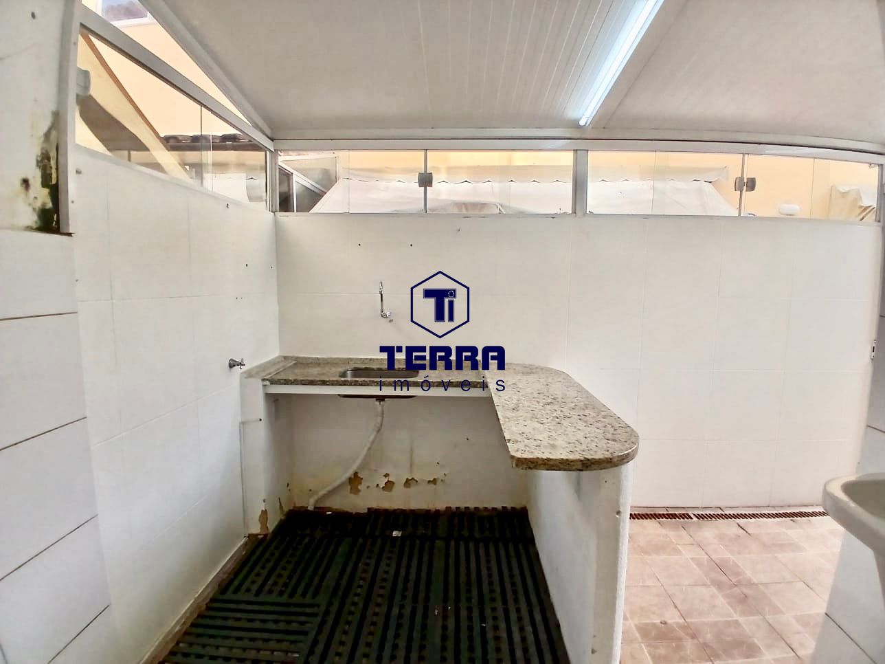 Imagens do imóveis Apartamento em Maria Paula com 2 quartos e quintal privativo. Boa Localização!