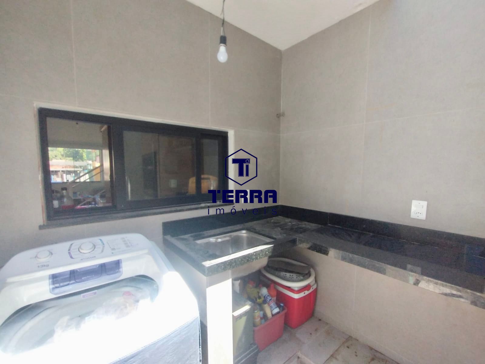 Imagens do imóveis Triplex em Itaipu com 3 quartos, uma suíte, quintal privativo e espaço gourmet.