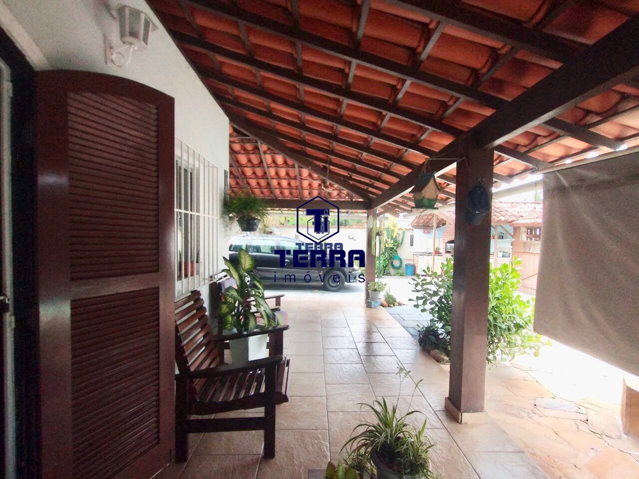 Imagens do imóveis Ótima casa em Itaipu com 3 quartos uma suíte, espaço gourmet e piscina.