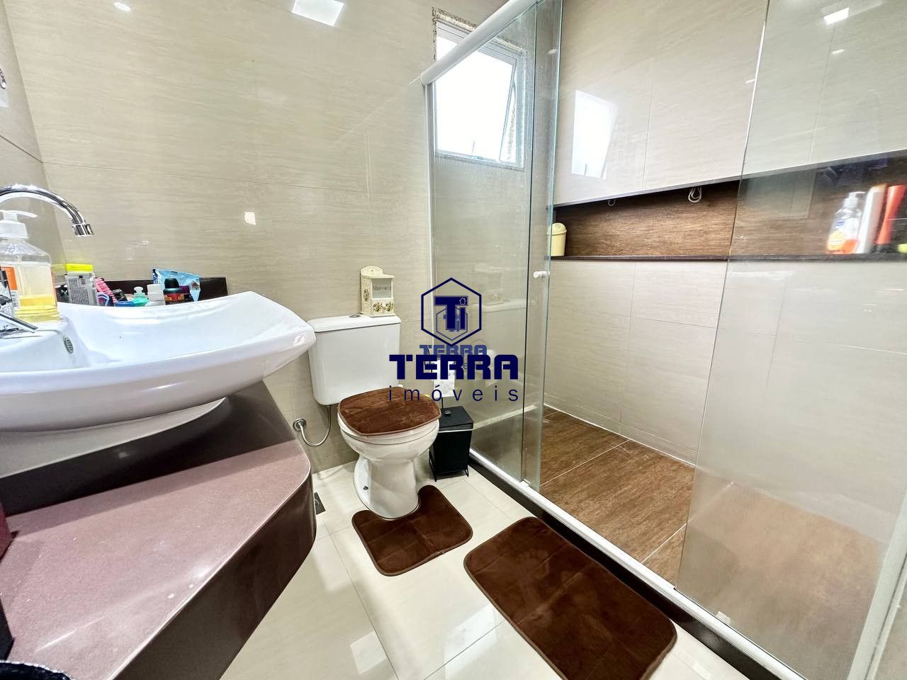 Imagens do imóveis Excelente residência com 3 quartos sendo 1 suíte próxima ao trevo de Maria Paula