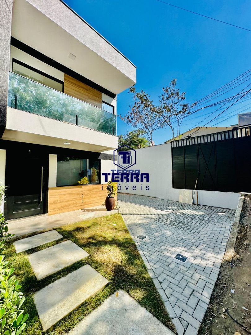 Imagens do imóveis More em Maricá. Duplex 2 quartos com fino acabamento e área gourmet privativa
