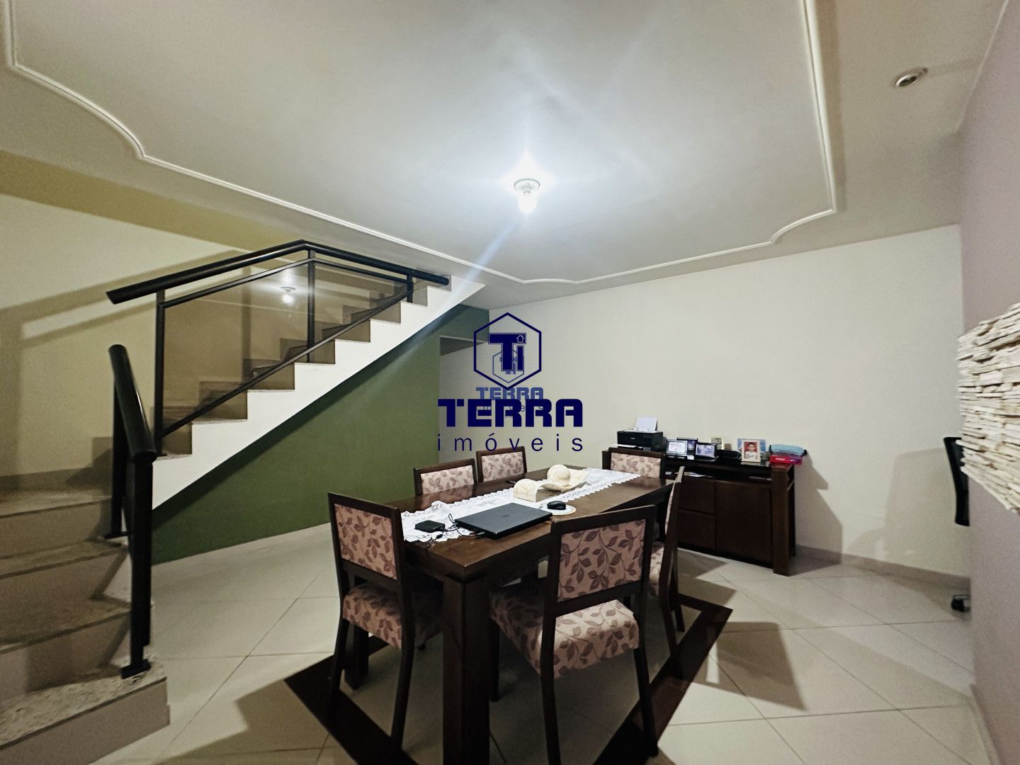 Imagens do imóveis Linda Residência com 3 quartos e Espaço Gourmet no condomínio Village do Moinho.