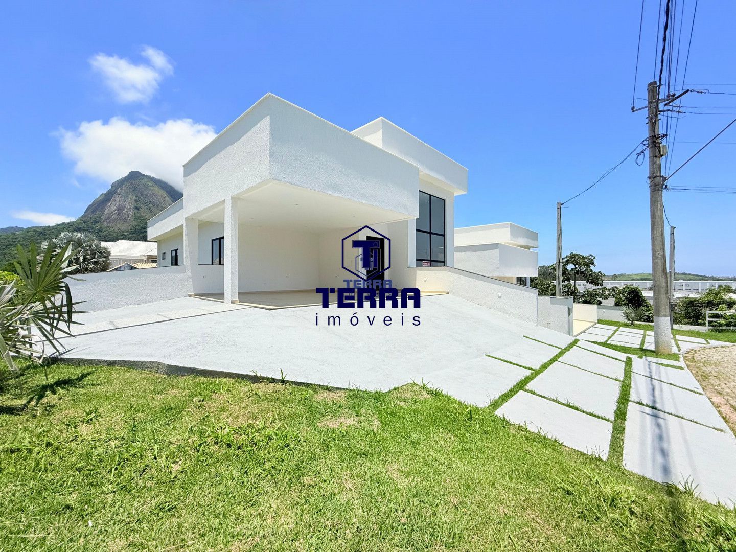 Imagens do imóveis Casa linear 3 quartos com 2 suítes e quintal no Pedra de Inoã! Primeira locação