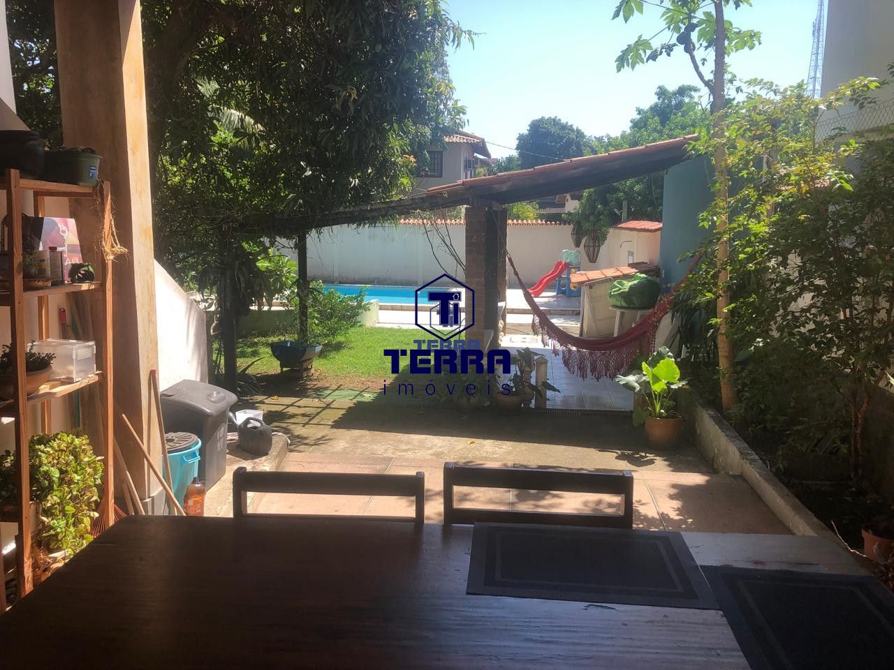 Imagens do imóveis Duas casas independentes com amplo quintal e piscina em Pendotiba - Niterói
