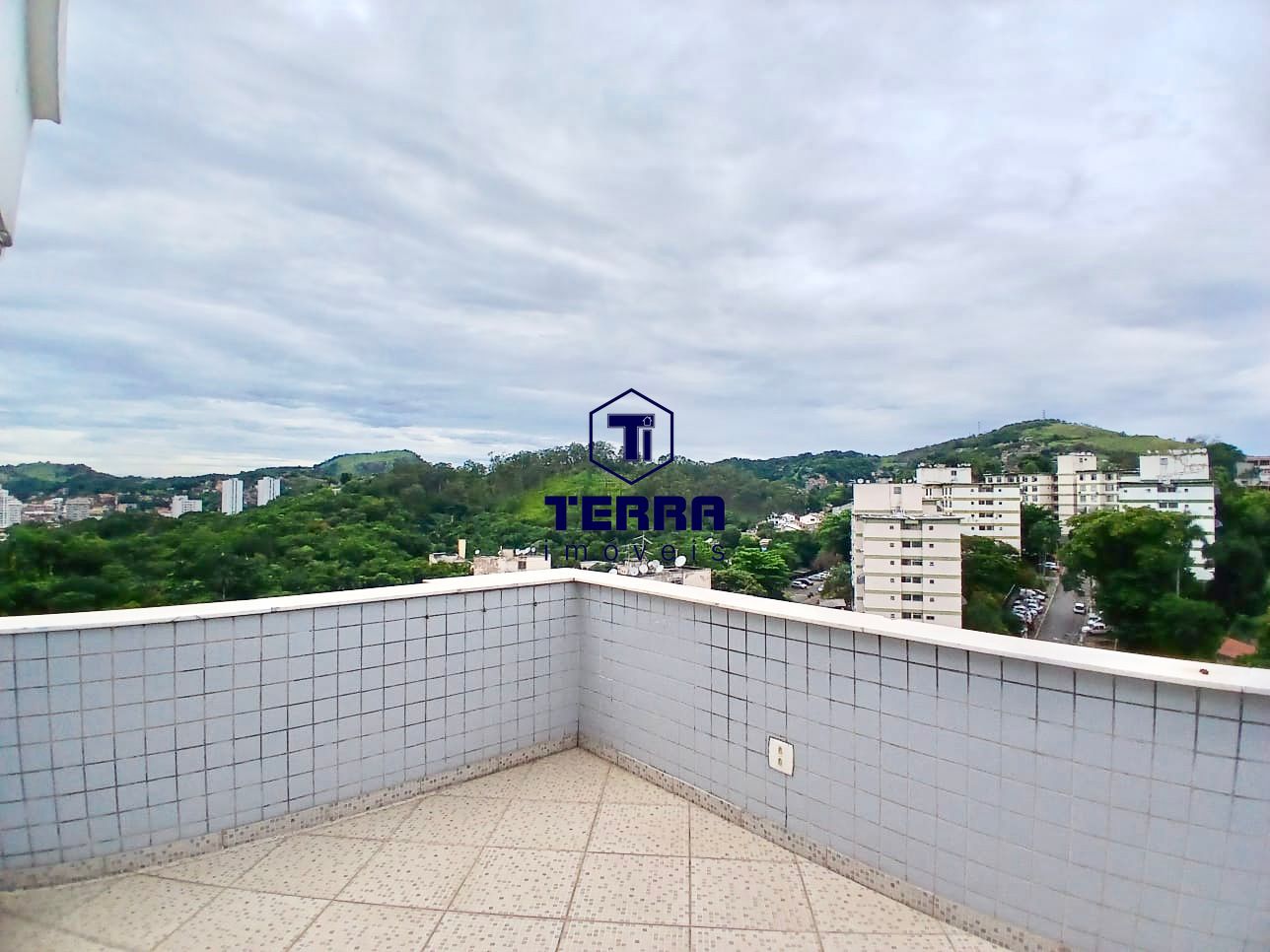 Imagens do imóveis Ótima cobertura duplex com 3 quartos, uma suíte no Fonseca. Porteira Fechada!!!