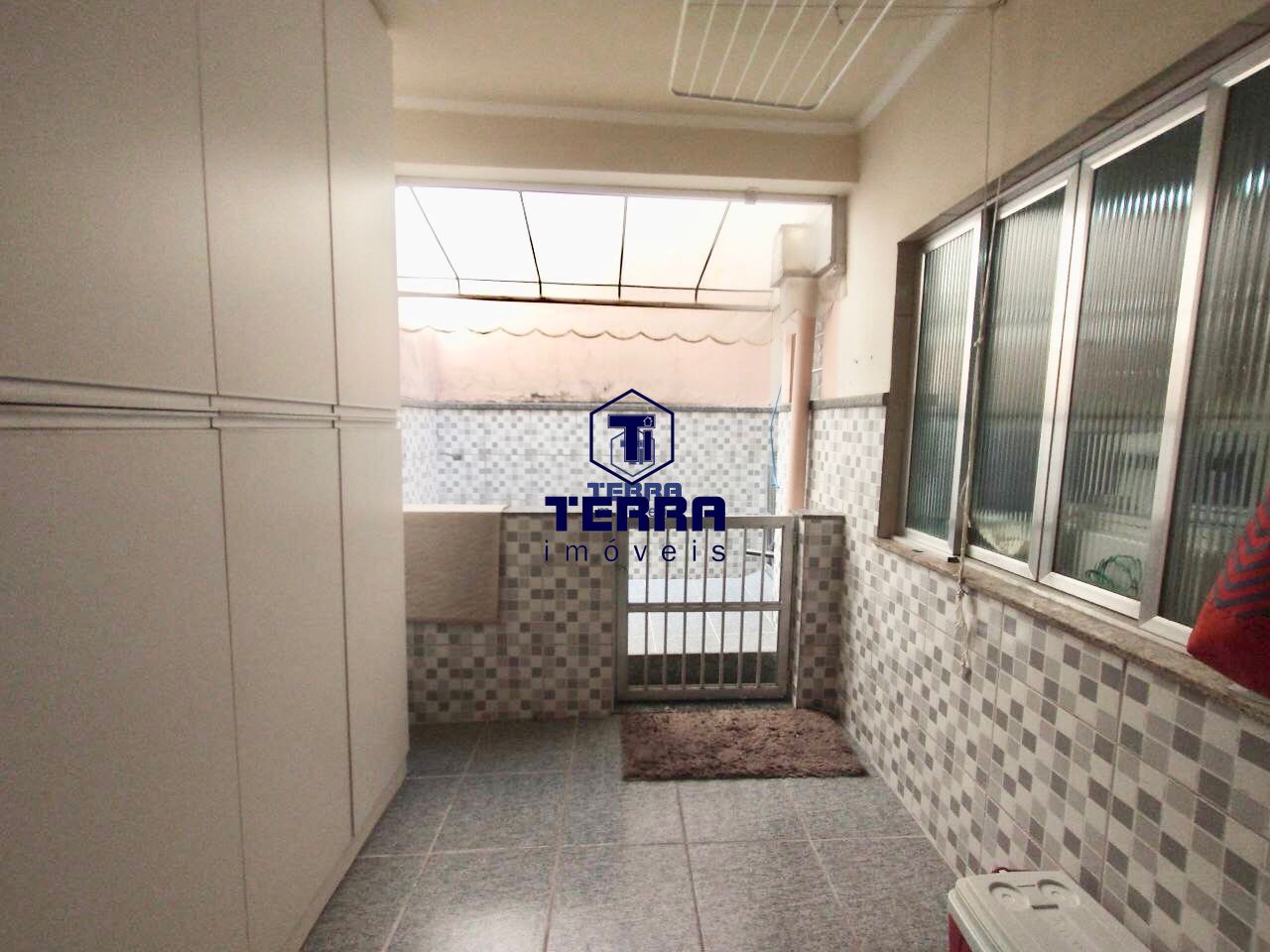 Imagens do imóveis Excelente casa duplex no Colubandê com 4 quartos, suíte com varanda e piscina.