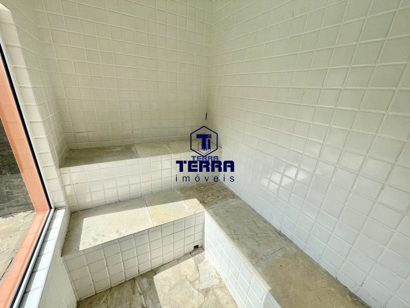 Imagens do imóveis Lindo triplex com 3 quartos, uma suíte com área de lazer completa no Ubá Recanto