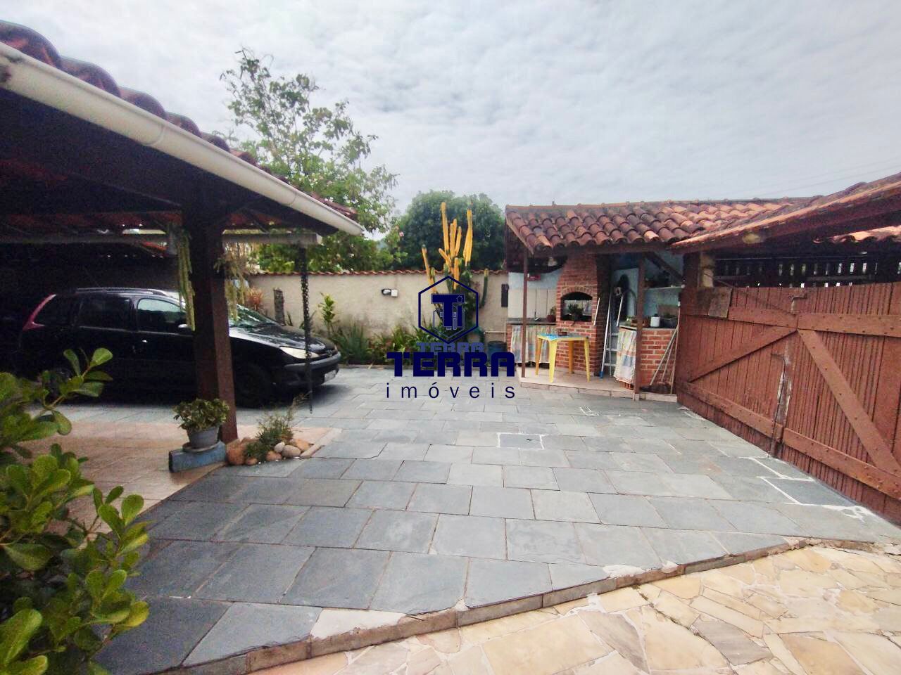 Imagens do imóveis Ótima casa em Itaipu com 3 quartos uma suíte, espaço gourmet e piscina.