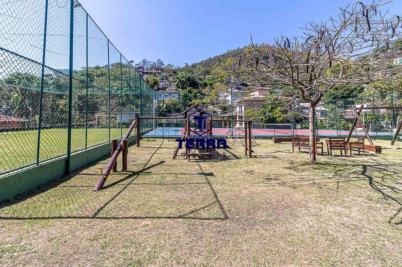Imagens do imóveis São 4 suítes com mais de 400m² no condomínio Ubá Independência.