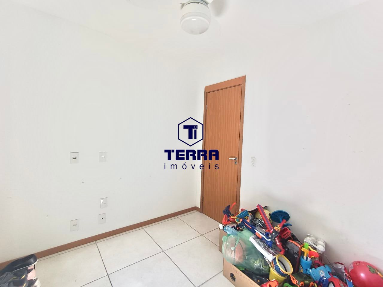 Imagens do imóveis Apartamento em condomínio clube no Rio do Ouro, com 3 quartos sendo uma suíte.