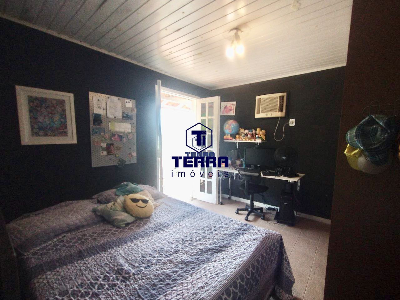 Imagens do imóveis Linda residência com 6 quartos sendo uma suíte com closet e vista panorâmica.