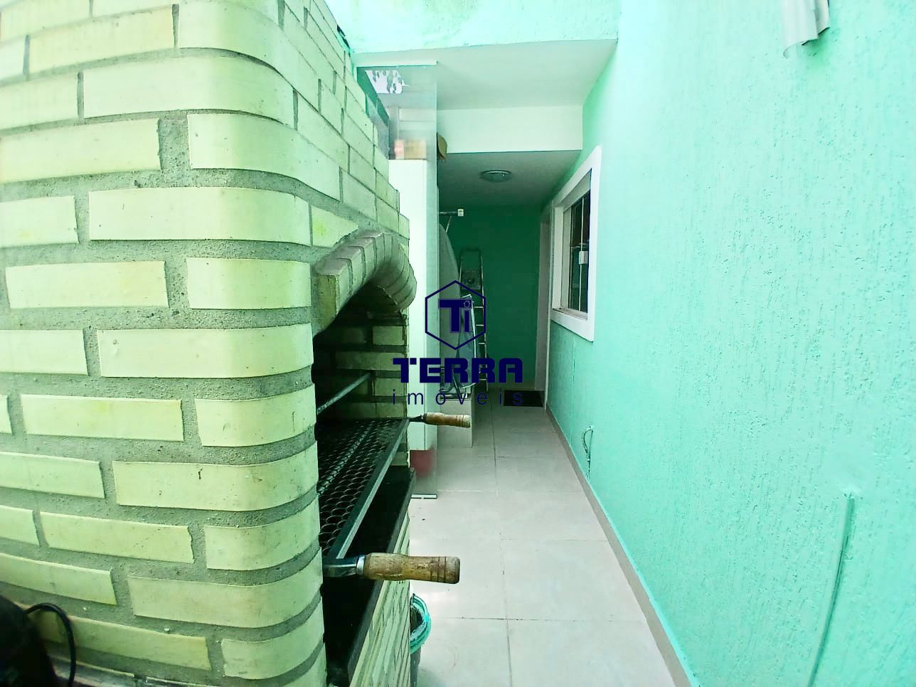 Imagens do imóveis Linda duplex em Maria Paula, com 2 quartos, uma suíte e área gourmet.