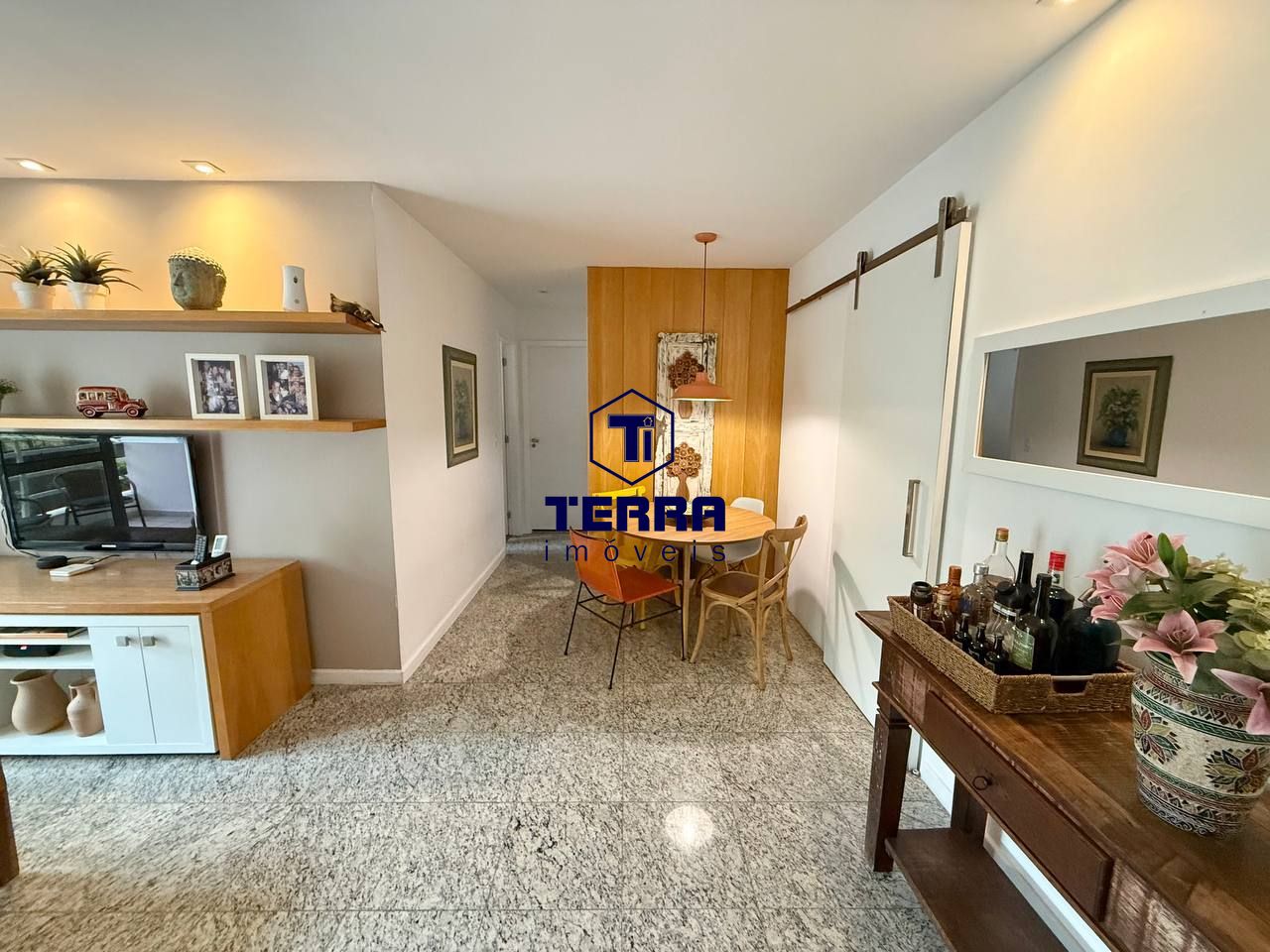 Imagens do imóveis Belíssimo apartamento de 2 quartos com suíte em Maria Paula! Planta generosa.