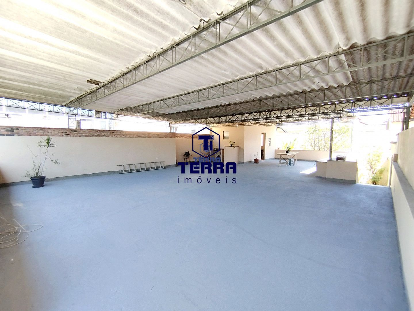 Imagens do imóveis Casa linear, 3 quartos com suíte e quintal no Zé Garoto!