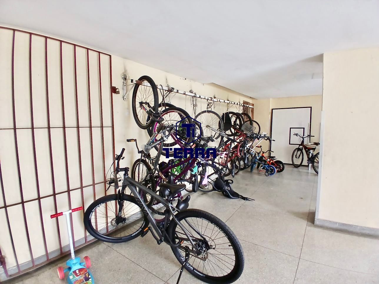 Imagens do imóveis Ótima cobertura duplex com 3 quartos, uma suíte no Fonseca. Porteira Fechada!!!