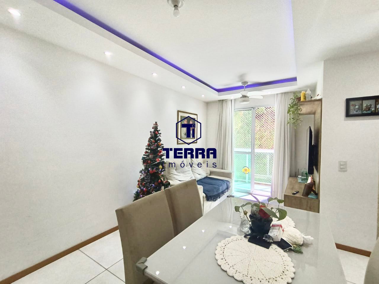 Imagens do imóveis Apartamento em condomínio clube no Rio do Ouro, com 3 quartos sendo uma suíte.