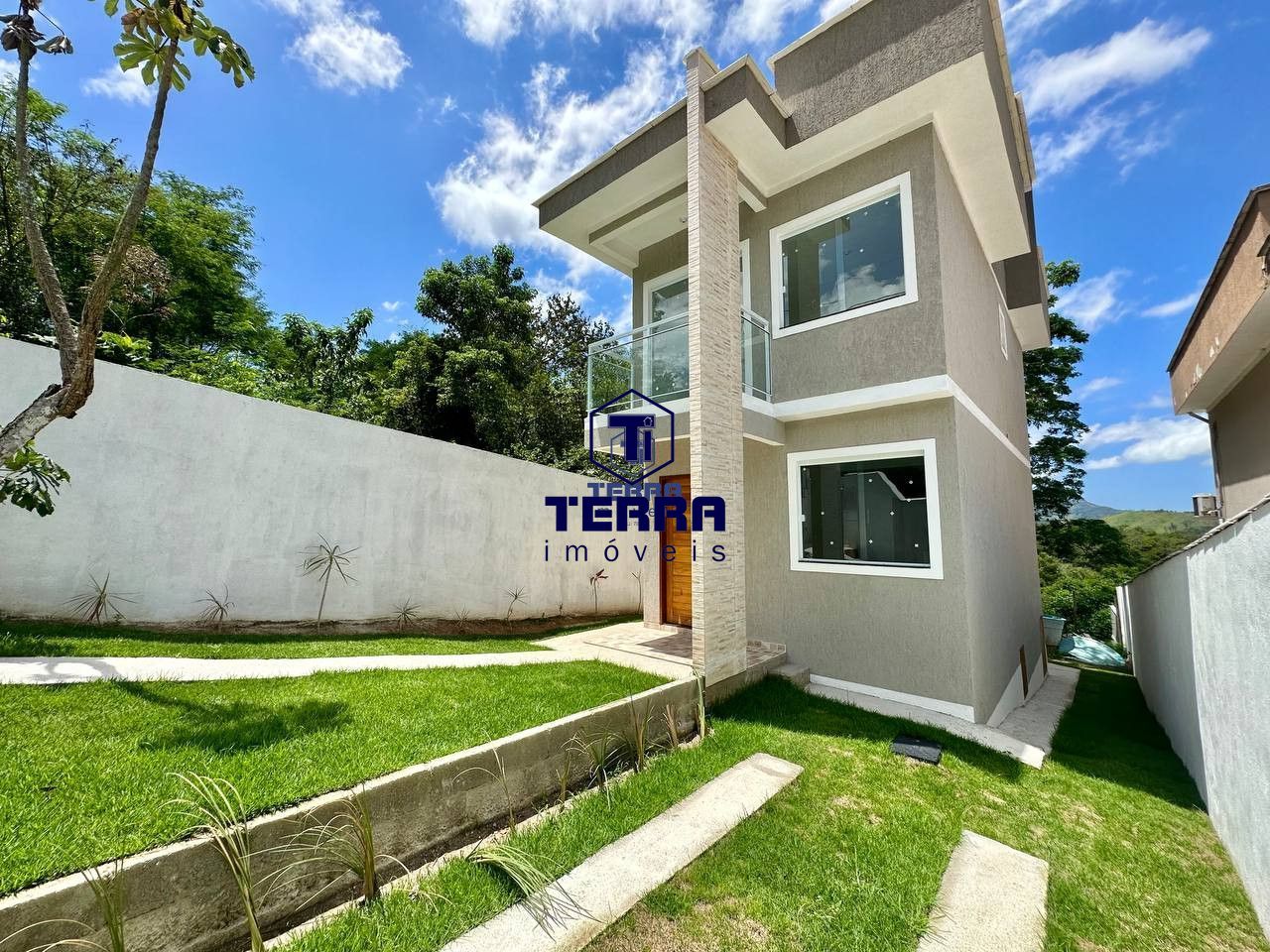 Imagens do imóveis Linda residência duplex com 2 suítes em Pendotiba, com vista panorâmica!