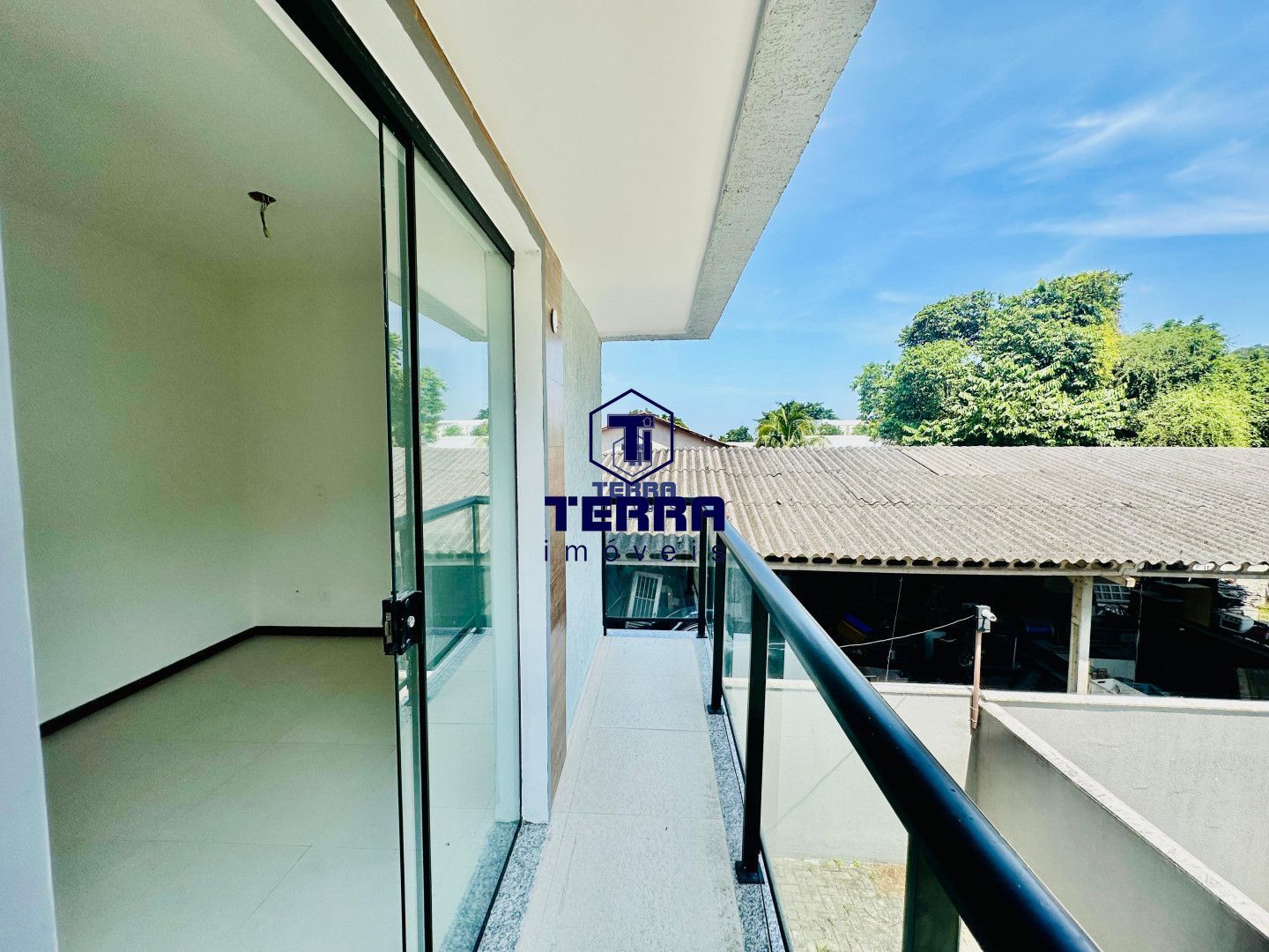 Imagens do imóveis Sua casa triplex pronta para morar! Se você tem um sonho, nós temos as chaves!