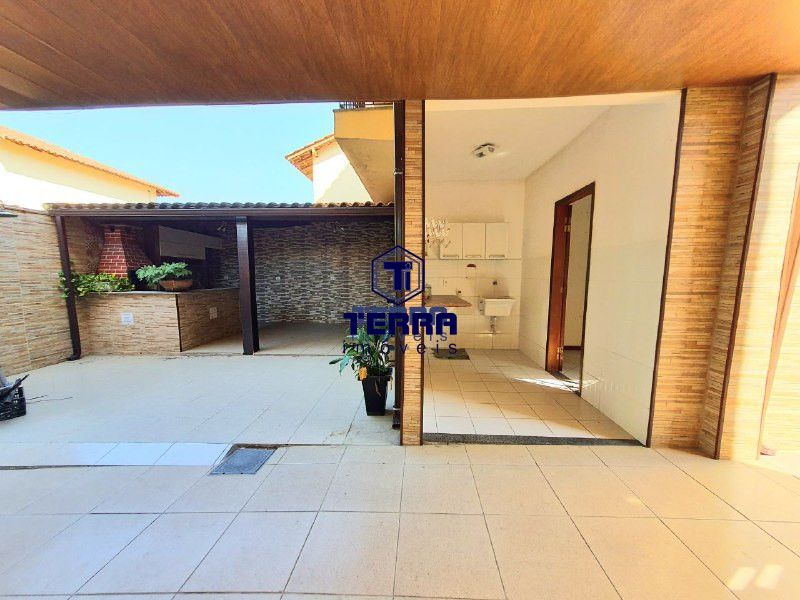 Imagens do imóveis Casa com quintal, em excelente localização em São Gonçalo, pertinho do Guanabara