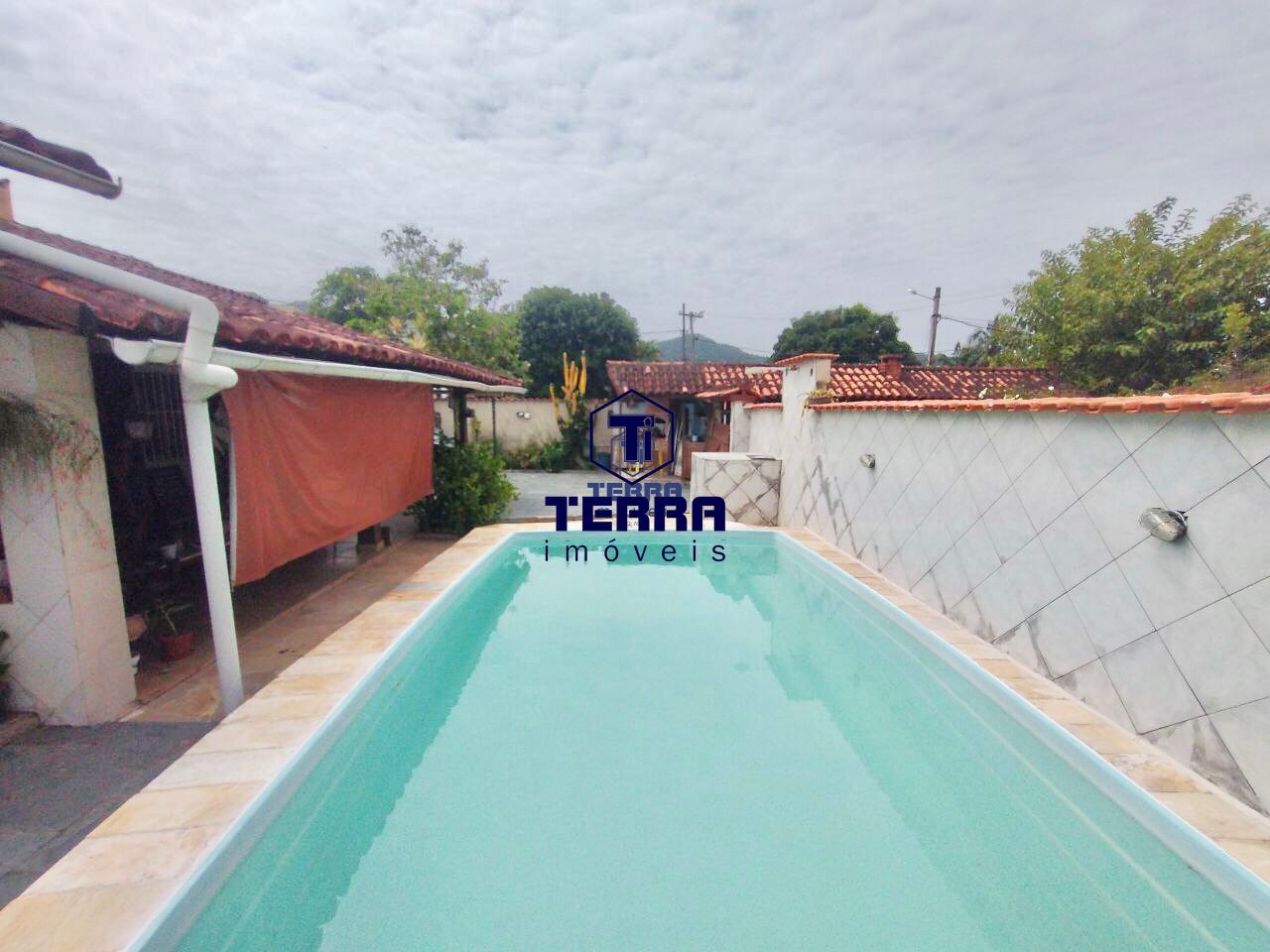 Imagens do imóveis Ótima casa em Itaipu com 3 quartos uma suíte, espaço gourmet e piscina.