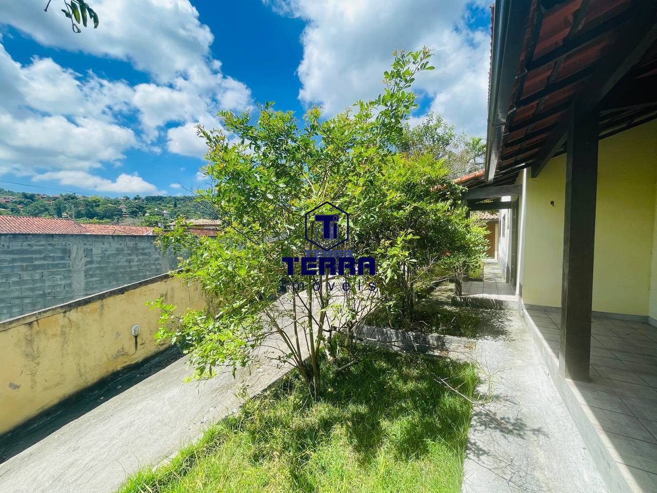 Imagens do imóveis Casa com 5 quartos e amplo quintal, na Região de Pendotiba!!
