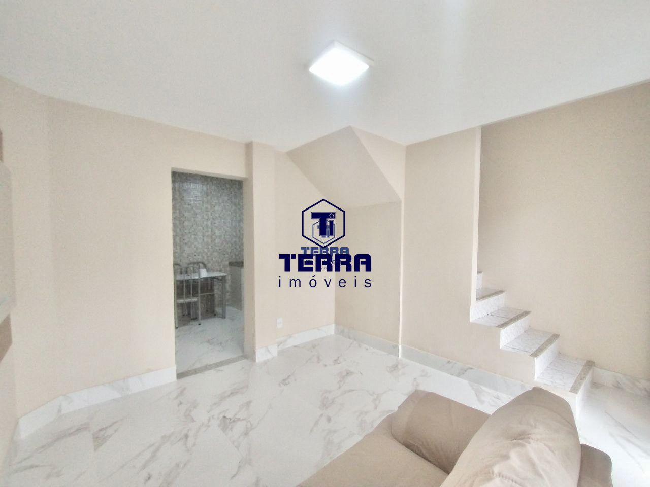 Imagens do imóveis Linda casa duplex com 2 quartos sendo uma suíte e área de lazer em Tribobó.