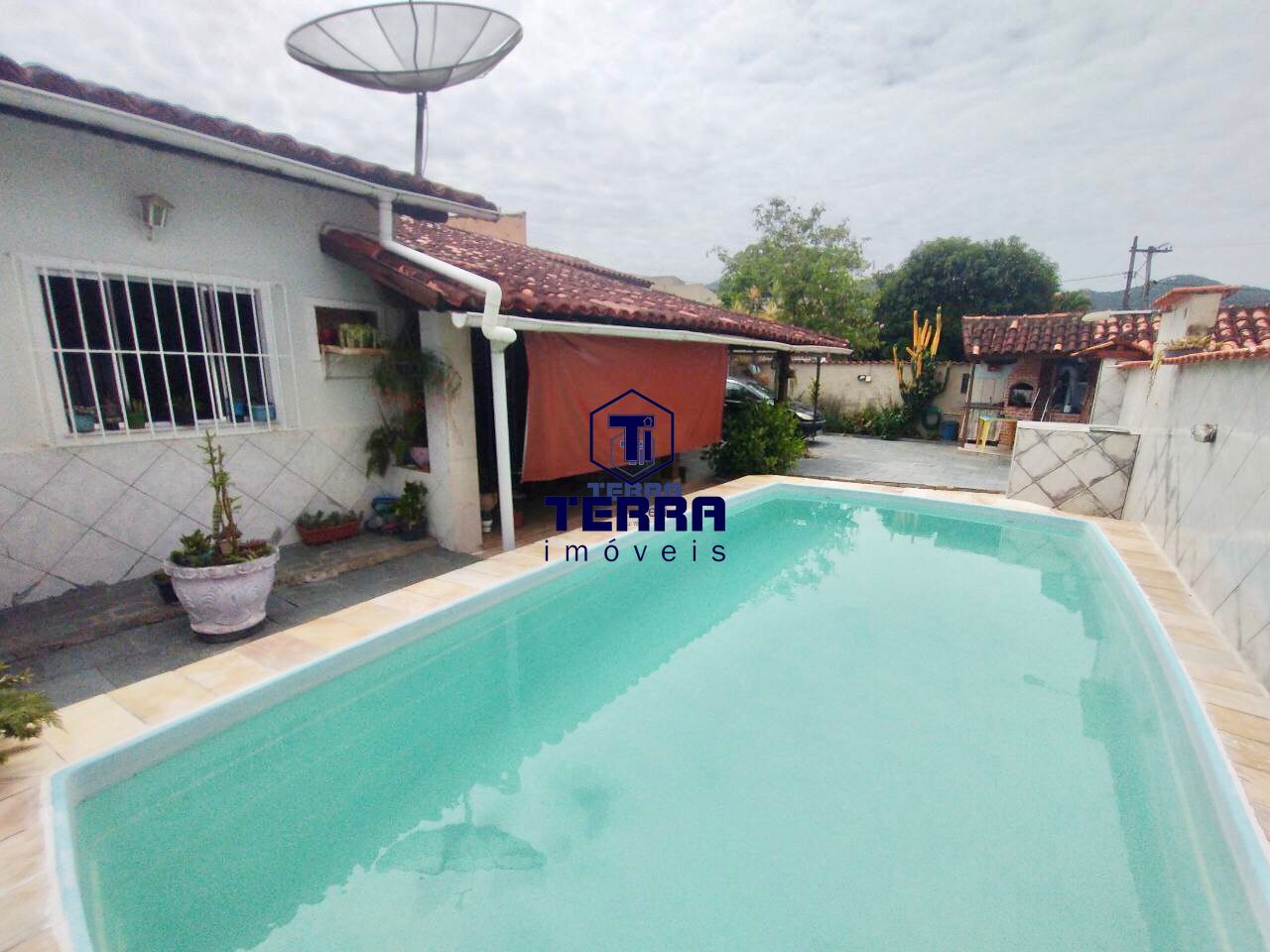 Imagens do imóveis Ótima casa em Itaipu com 3 quartos uma suíte, espaço gourmet e piscina.