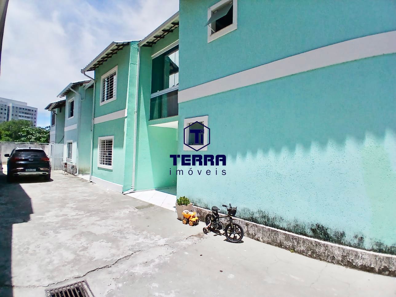 Imagens do imóveis Linda duplex em Maria Paula, com 2 quartos, uma suíte e área gourmet.