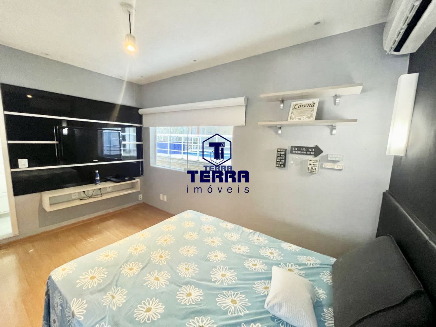 Imagens do imóveis Linda residência no Badu, com 6 quartos sendo 5 suítes, área de lazer completa.