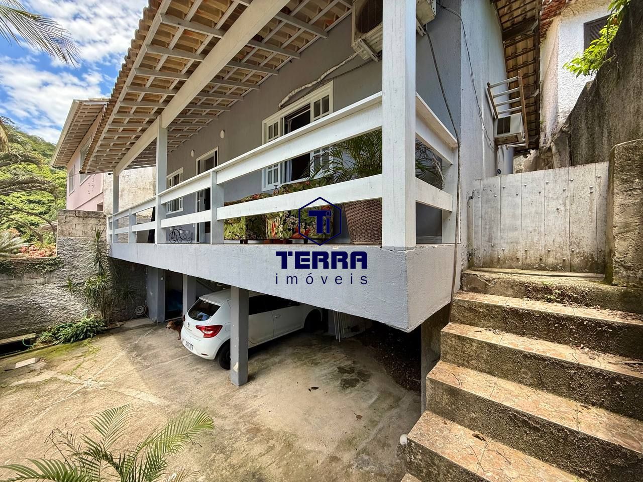 Imagens do imóveis Excelente casa de 2 quartos com suíte e quintal em Pendotiba!