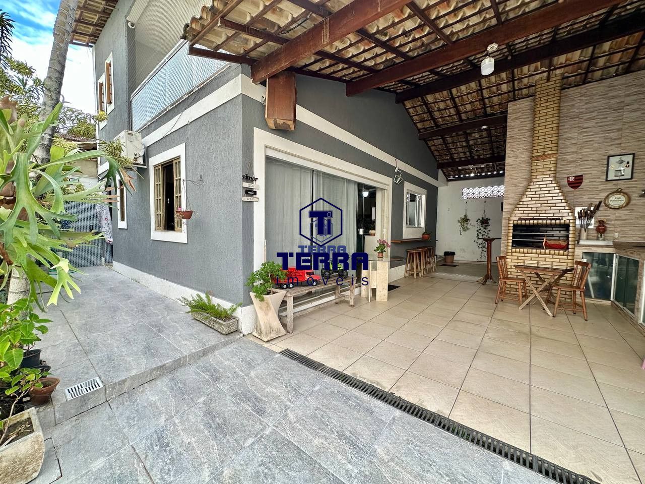 Imagens do imóveis Excelente residência com 3 quartos sendo 1 suíte próxima ao trevo de Maria Paula